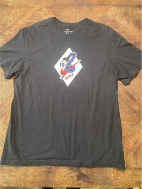 Nike black graphic tee blue white snake numbers size XL men’s